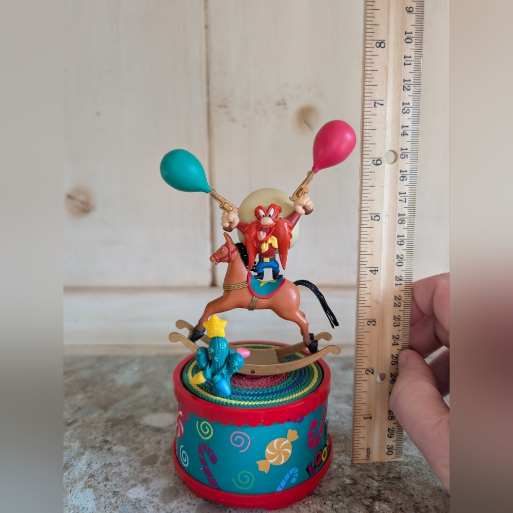 VTG Matrix 1996 Looney Tunes Yosemite Sam Rocking Ranger Mini Action Musical - Picture 8 of 10